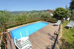 Toskana - Ferienhausteil Nr. 1196 mit eigenem Garten und Pool in ruhiger Aussichtslage für 1 - 5 Personen