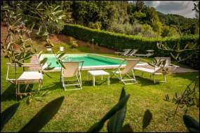 Toskana - 2 Ferienhäuser mit Pool, grossem Park und Sitzplätzen in herrlicher Lage nähe Meer für 4 + 6 Personen (Nr. 1020A - Toscana)