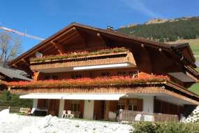 Komfort-Ferienwohnung im Parterre in der Region Gstaad in ruhiger Lage 1200 m ü. M. für 1 -5 (6) Personen (Nr. 248 - Komfortferienwohnung Berneroberland)