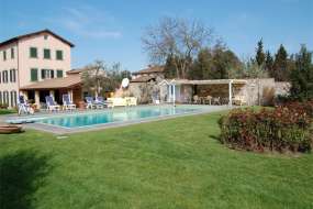 Toskana - Komfort-Ferienhausteil Nr. 1079 mit Pool, Lift, nähe Lucca und Meer sowie mit grossem Garten für 1 - 5 Personen