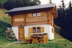 Ferienhaus mitten in den Wiesen anfangs Binntal - ein Bijou für Naturliebhaber 1750 m ü. M. für 1 - 4 Personen (Nr. 153 - Ferienhaus Wallis)