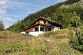 Komforthaus in ruhiger und idyllischer Lage zwischen Savognin und Engadin 1800 m ü. M. für 1 - 11 Personen (Nr. 010 - Ferienhaus Graubünden)